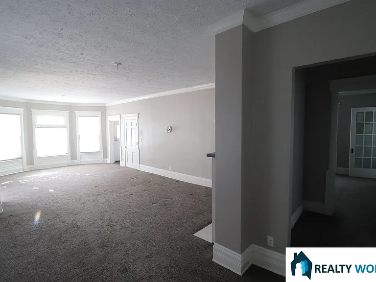 1844 D St — Photo 4