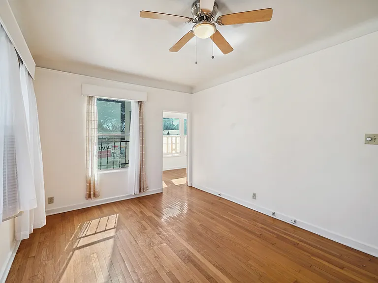 326 E Mistletoe Ave #2 — Photo 32