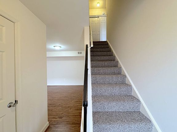 2nd image of 4643 Logsdon Dr