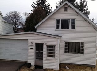 20815 Royce Rd, Hancock, MI 49930