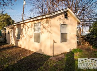 208 Oildale Dr, Bakersfield, CA 93308