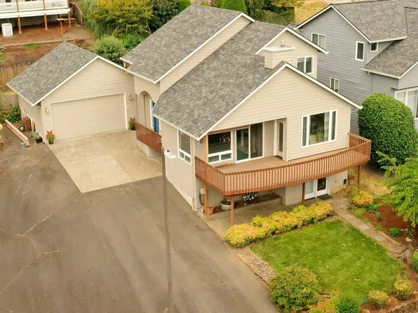 300 Spinnaker Way, Columbia City, OR 97018