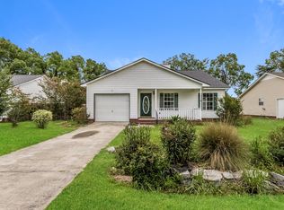 1305 Aubry Dr, Moncks Corner, SC 29461