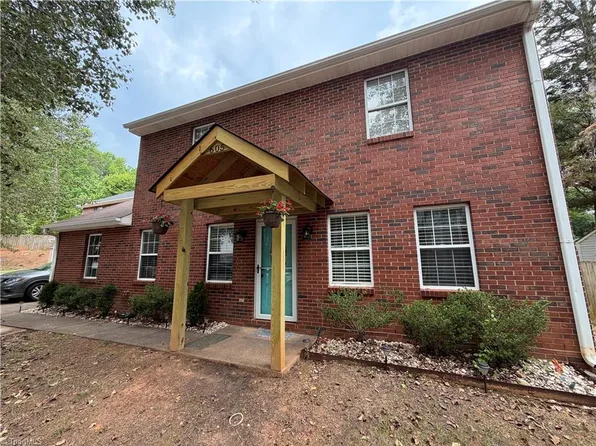 605 Sir Knight Ct, Clemmons, NC 27012