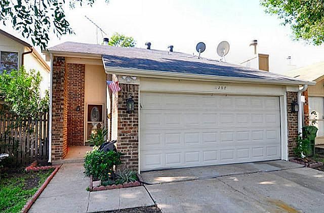 1st image of 2908 Southern Cross Dr