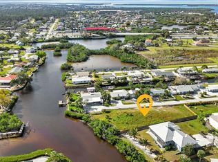 1064 Alston Ln #8, Englewood, FL 34223