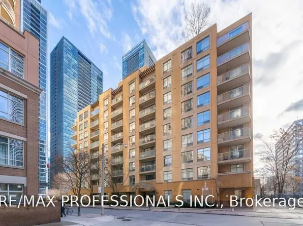 99 Hayden St #610, Toronto, ON M4Y 3B4