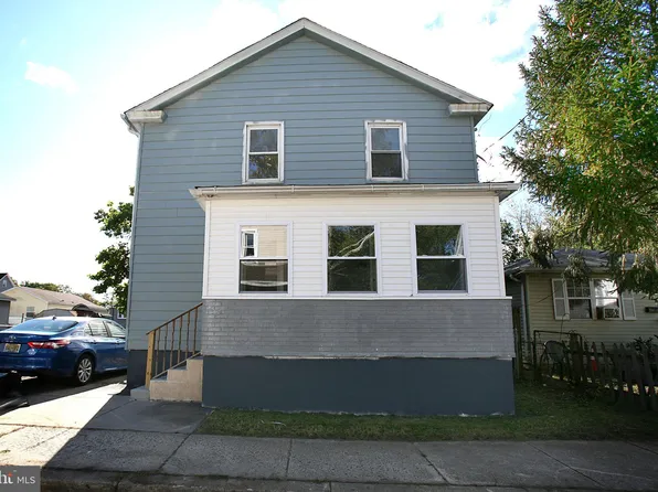 218 W Adams St, Paulsboro, NJ 08066