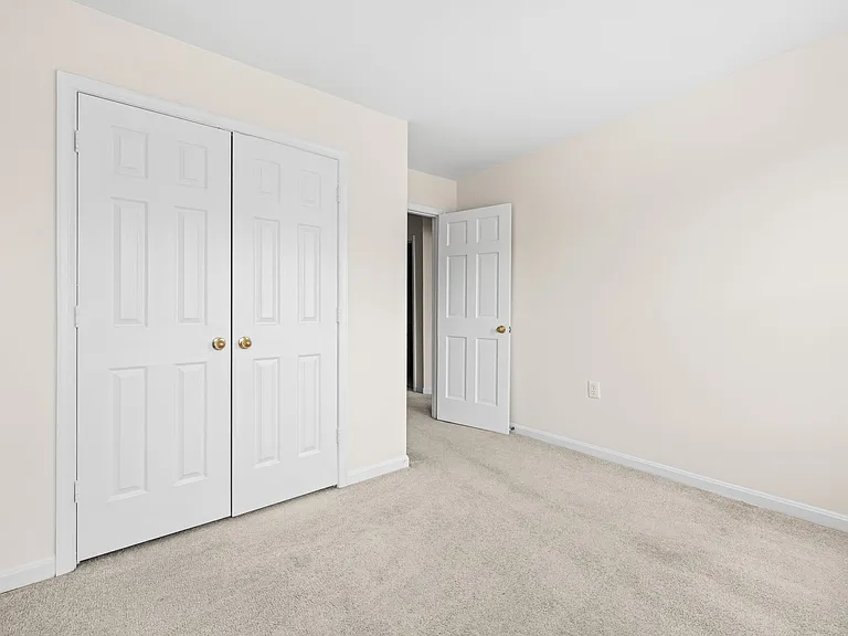 2902 Jessica Ct — Photo 31