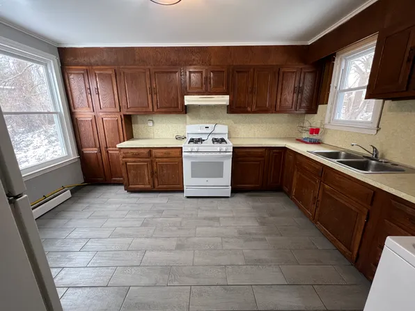 827 Watertown Ave APT 2, Waterbury, CT 06708