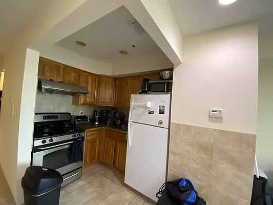 Rented by J L Royal Oak Realty Inc | media 31