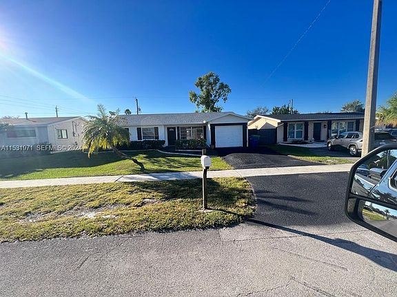 3rd image of 11520 NW 31st Pl