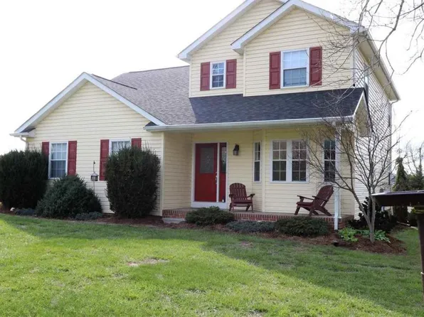 509 Old White Hill Rd, Stuarts Draft, VA 24477