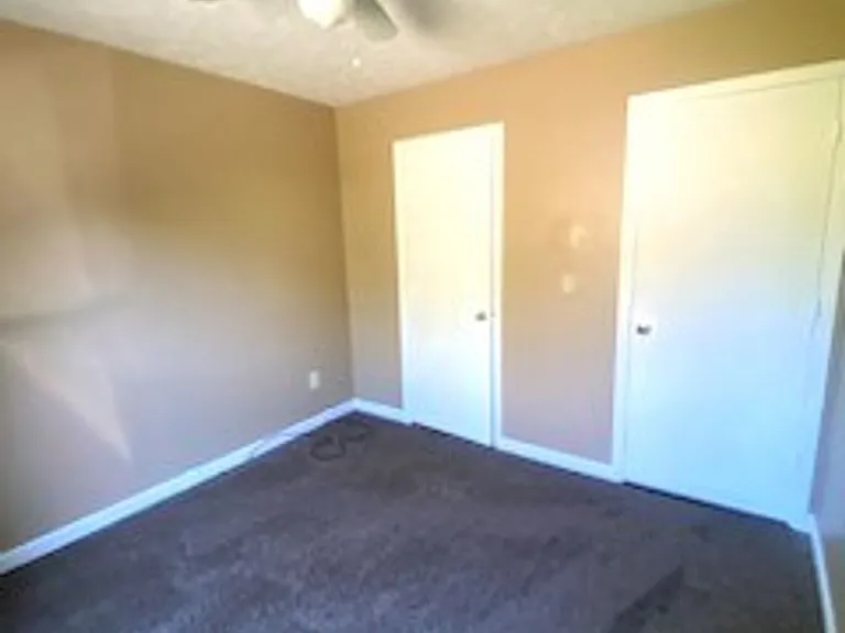 6674 Foxdale Dr — Photo 6