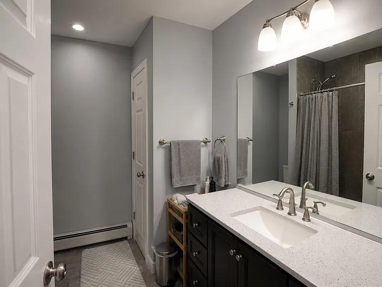 401 Broad Ave — Photo 13