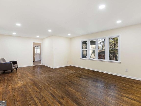 2nd image of 5287 Maple Valley Rd SW