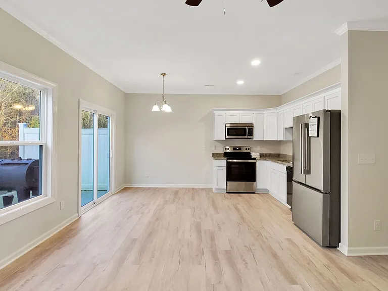 237 Winstead Loop — Photo 3