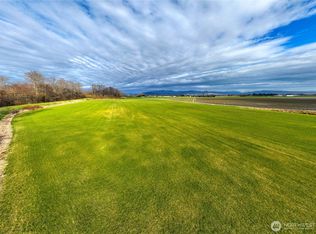 19573 Best Rd, Mount Vernon, WA 98273