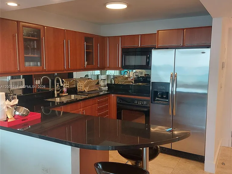2301 Collins Ave #1125 — Photo 8