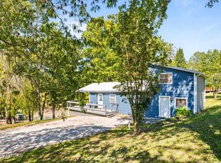 728 Indian River Boat Dock Rd, Jacksboro, TN 37757