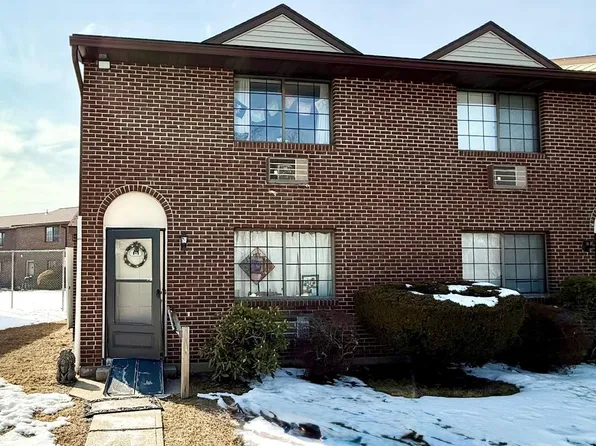 100 Mark Lane #F1, Waterbury, CT 06704