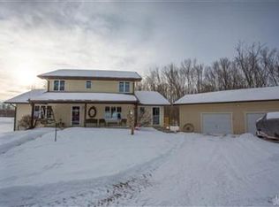 8693 W Lost Bridge Rd, Andrews, IN 46702