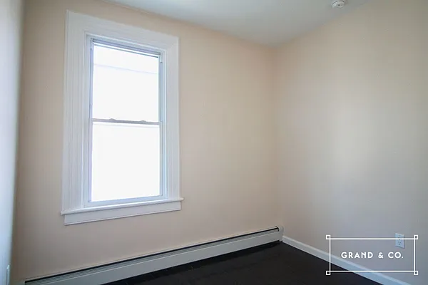 Rented by Grand & Co. | media 19