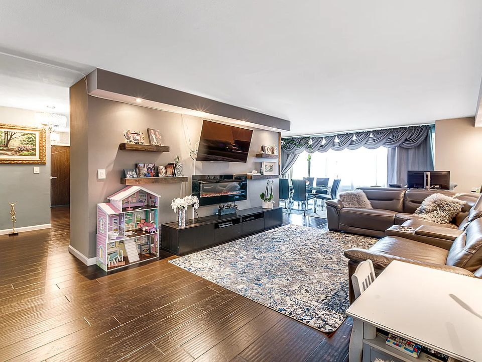 1st image of 2940 W 5th St #11R