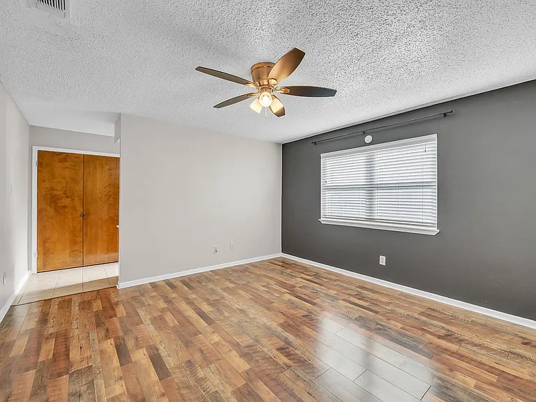 613 Manning Dr — Photo 11