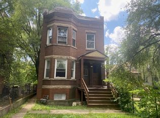 129 E Kensington Ave, Chicago, IL 60628