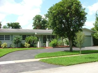 10630 NW 22nd St, Pembroke Pines, FL 33026