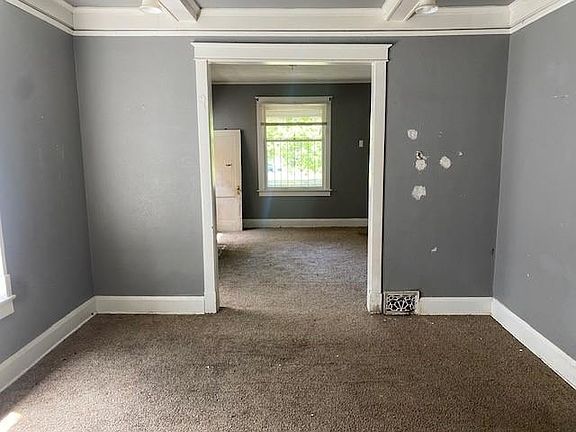 4th image of 2707 Bales Ave
