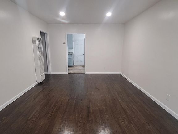5th image of 933 N Inglewood Ave #2