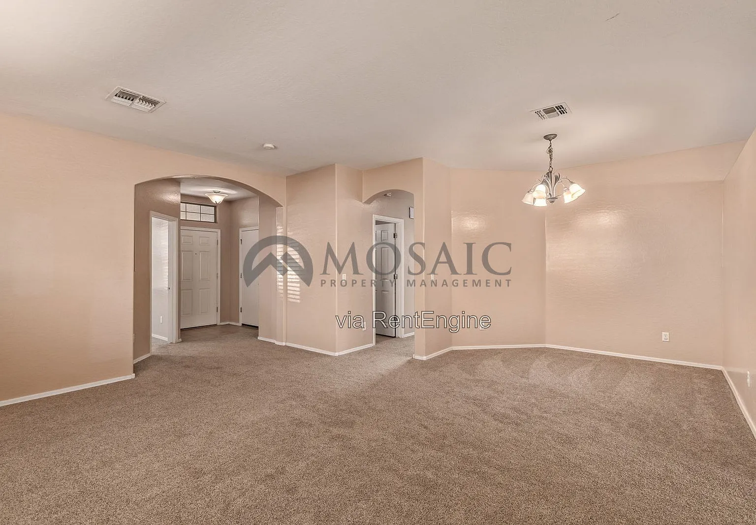 4 bed, 2.0 bath, 1764 sqft, $1,975 — Photo 4
