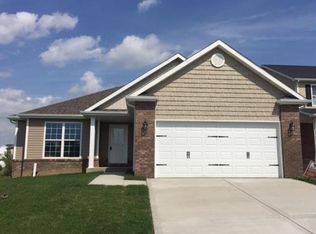 1399 Orchard Lakes Cir, Belleville, IL 62220