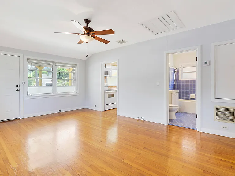 412 N K St — Photo 9