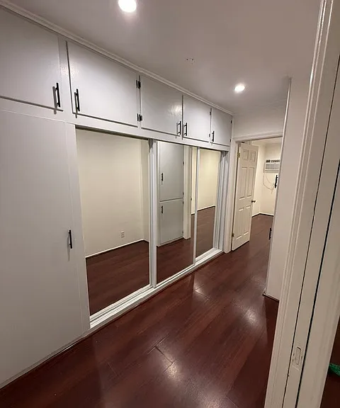 515 Thompson Ave #B — Photo 8