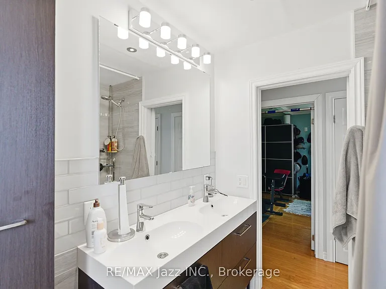 1235 Somerville St #UPPER FLOOR — Photo 13