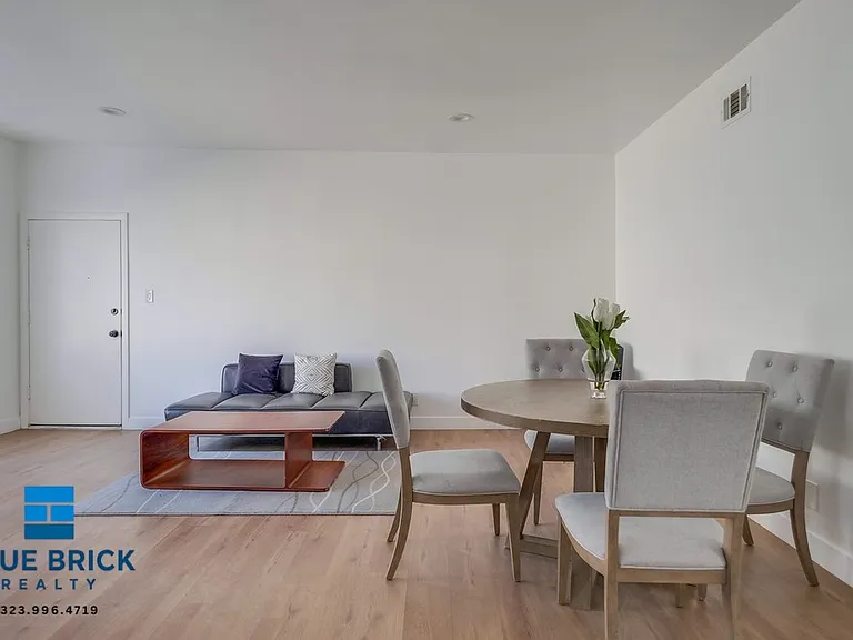 5312 Corteen Pl #16 — Photo 15