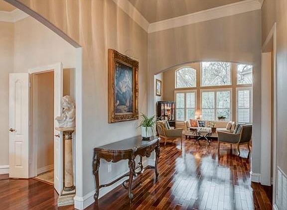 2nd image of 3224 Shadow Wood Cir