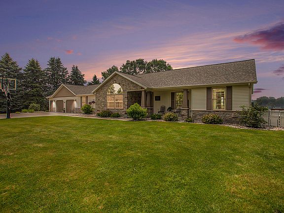 4th image of 5355 Clifford Ct NW