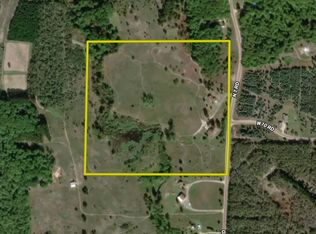 8055 N 7th Rd, Mesick, MI 49668