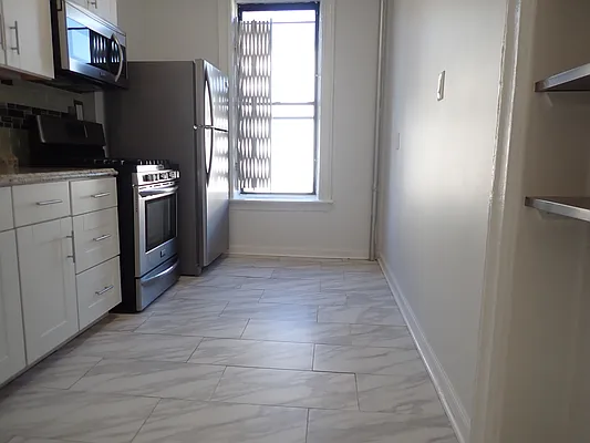 Rented by Hakeem Shahid, LREB | media 3