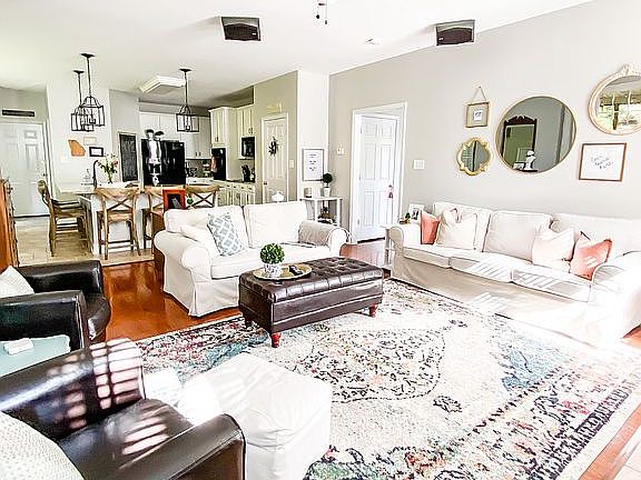 5th image of 8341 Harbor Cove Dr