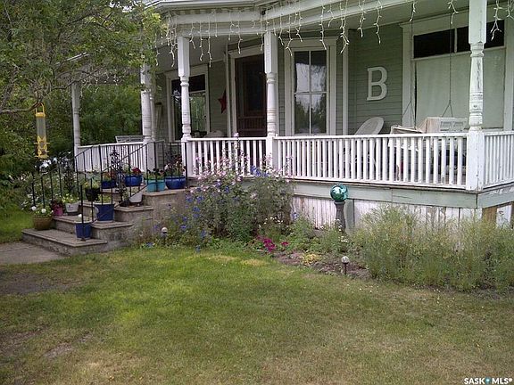 2nd image of 515 Souris Ave