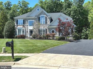22455 Pine Ridge Ct, Ashburn, VA