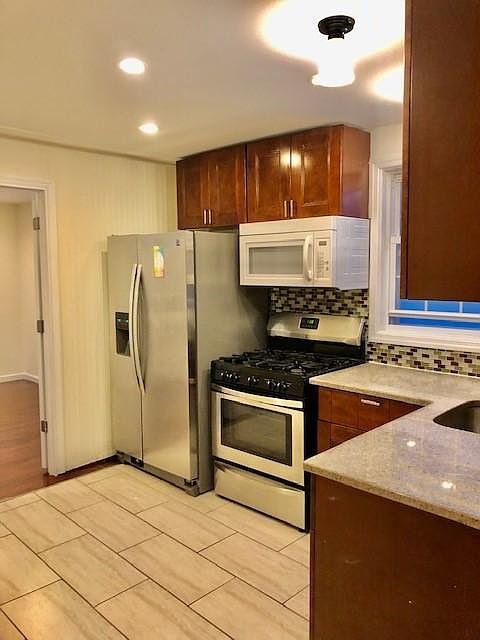 1st image of 93-20 207th St #1