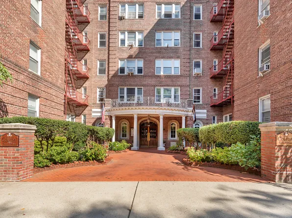 76-15 35th Avenue image 7 of 9