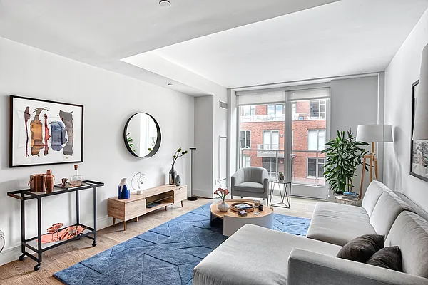 Rented by Extell Marketing Group LLC | media 10