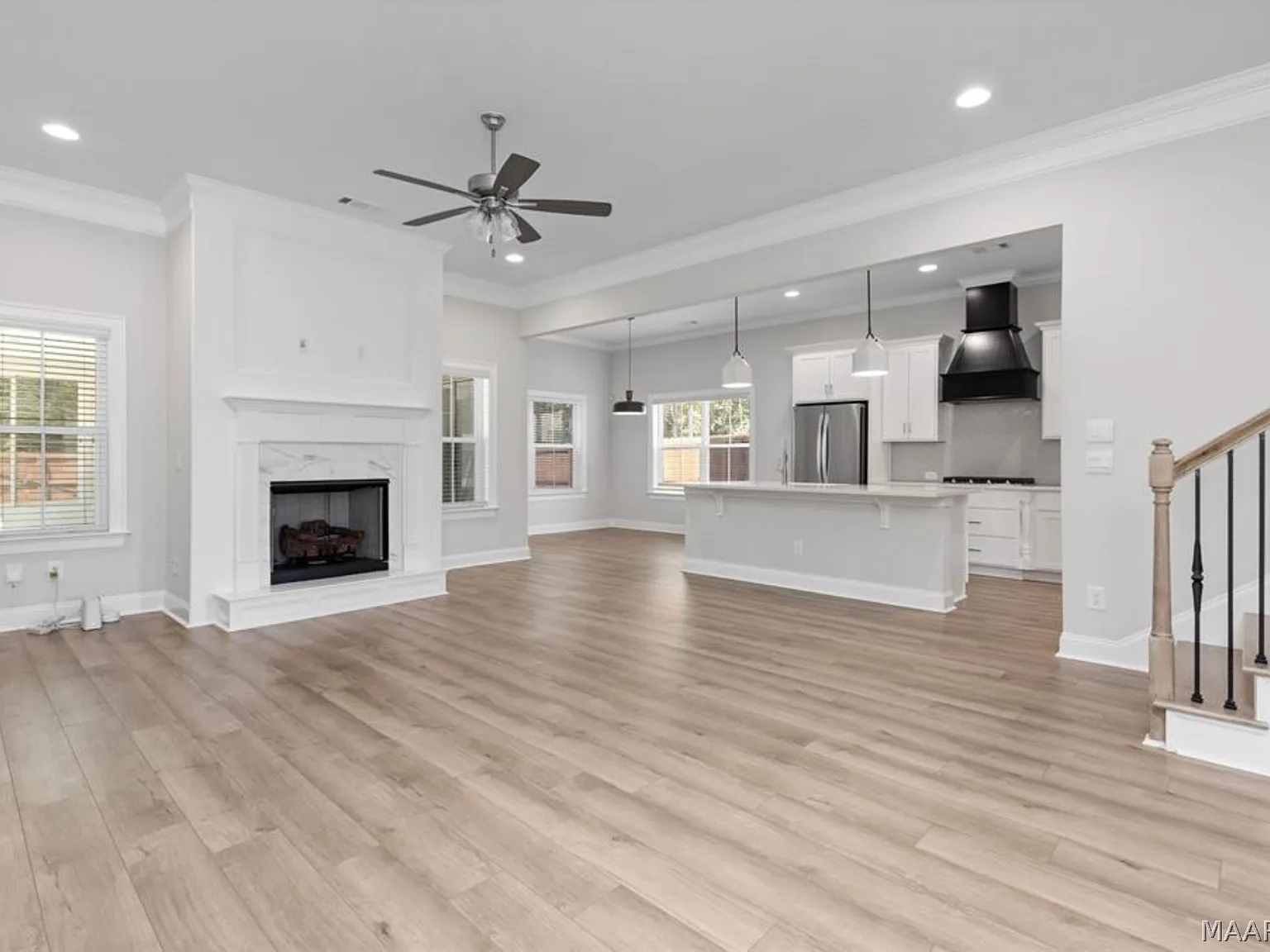 4 bed, 3.5 bath, 3172 sqft, $3,100 — Photo 4
